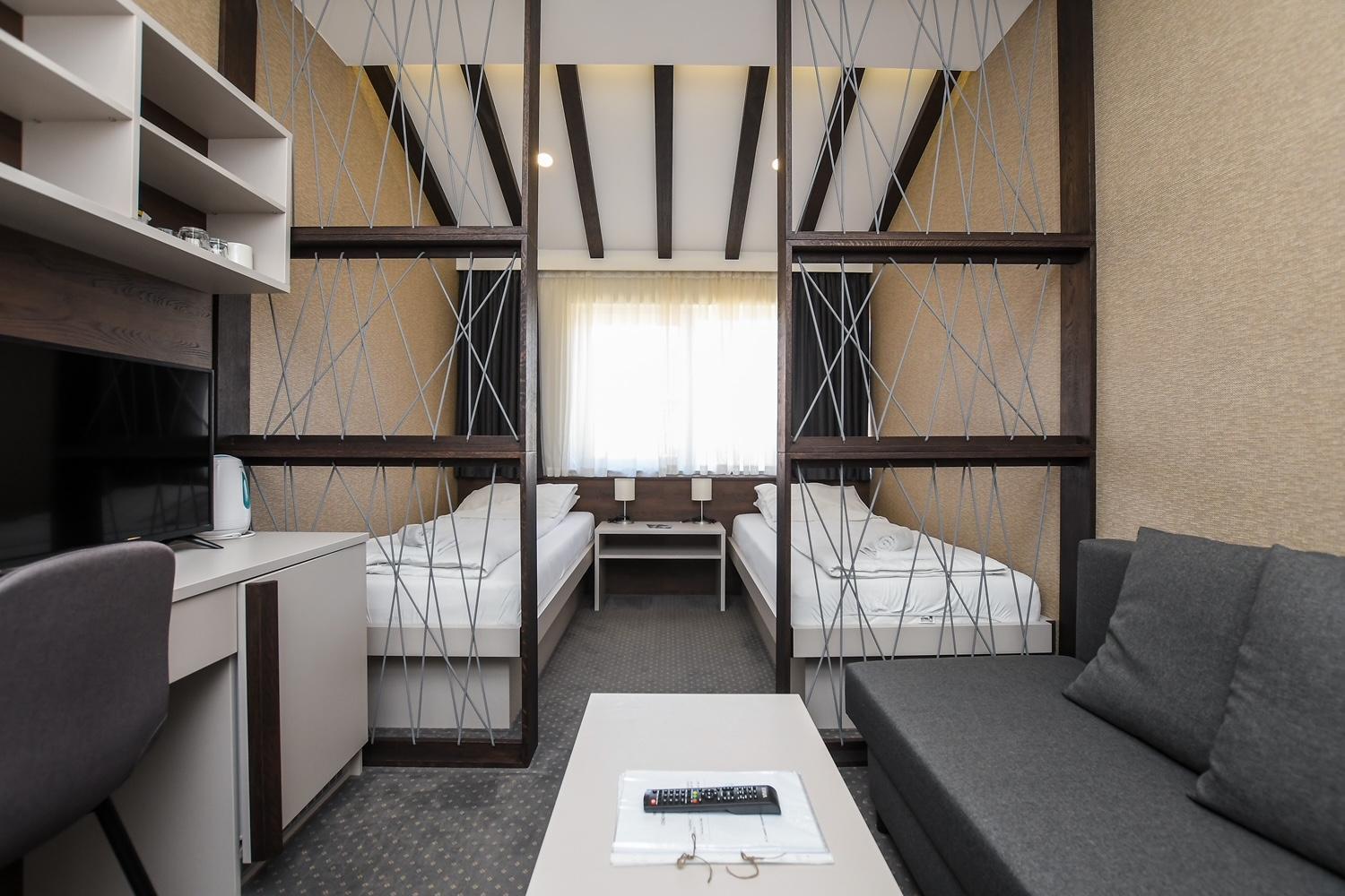 Atrijum Apartments And Rooms クラドヴォ エクステリア 写真