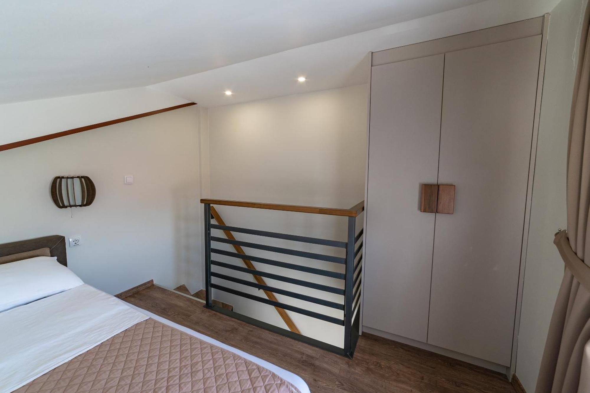 Atrijum Apartments And Rooms クラドヴォ エクステリア 写真
